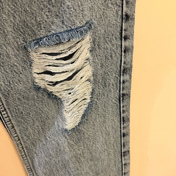Nwot disora Italian raw hem distressed high waist jeans - Picture 6 of 10
